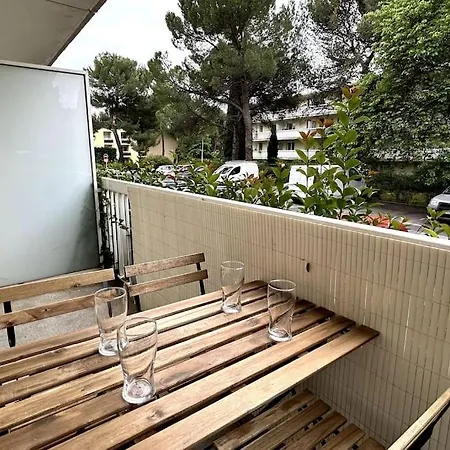 069 - Les Chenes Gris, Parking, Tram, Chu Apartamento